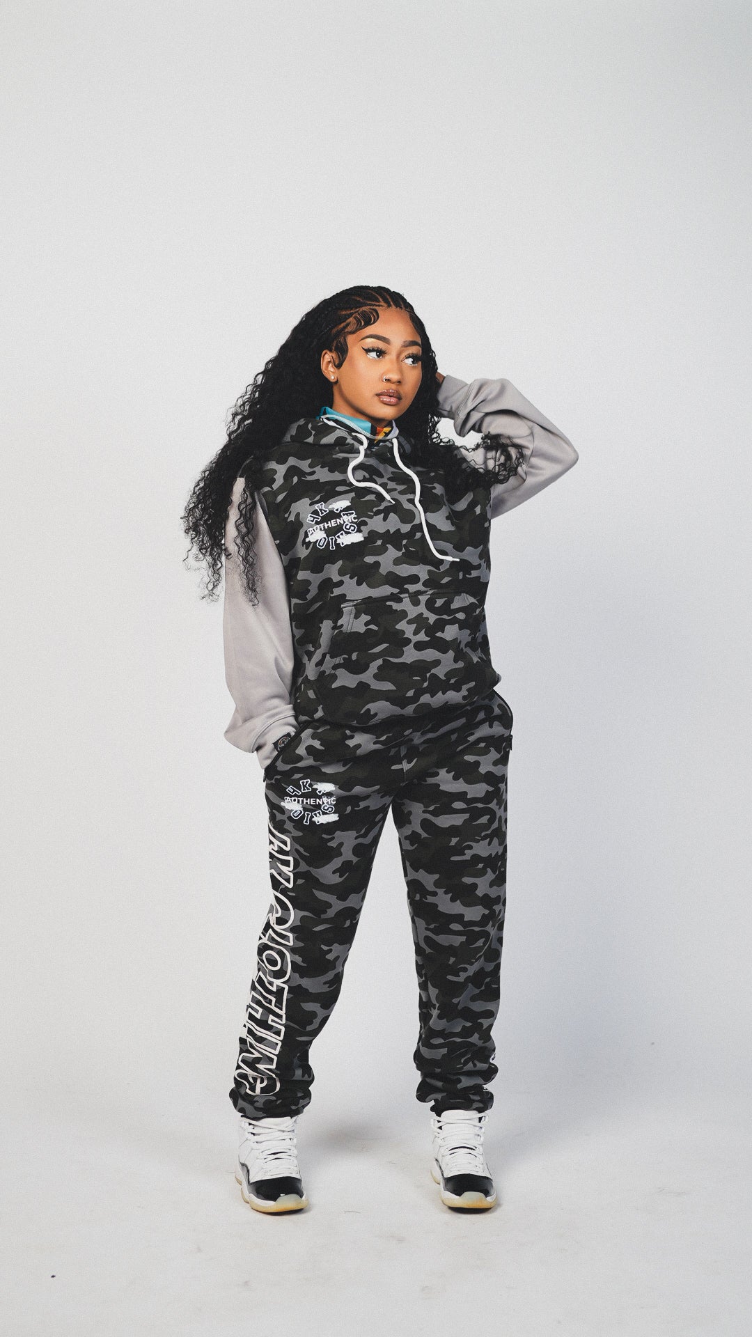“4K BAG” Sweatsuits