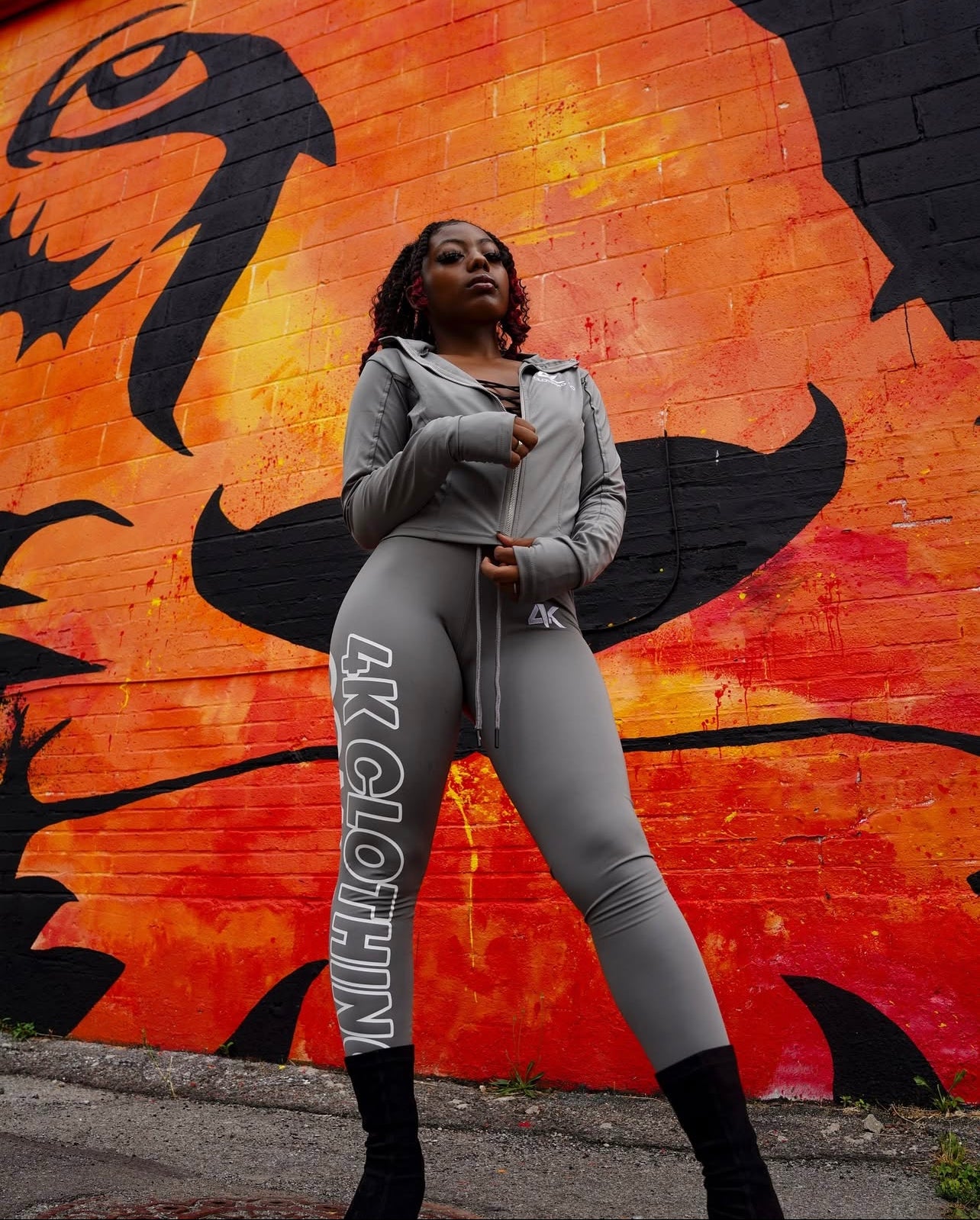 “4K Diva” Track Set